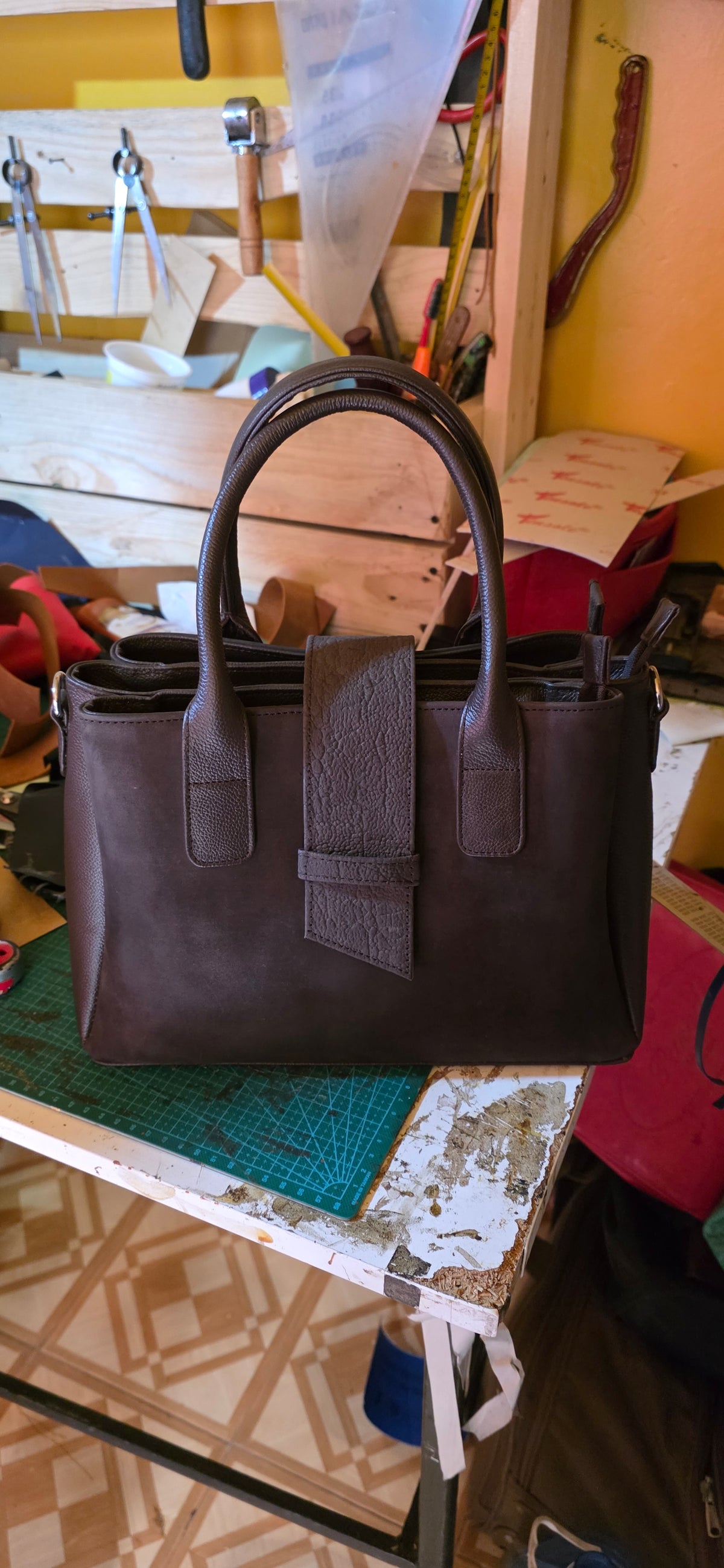 Kito Tote Leather Bag
