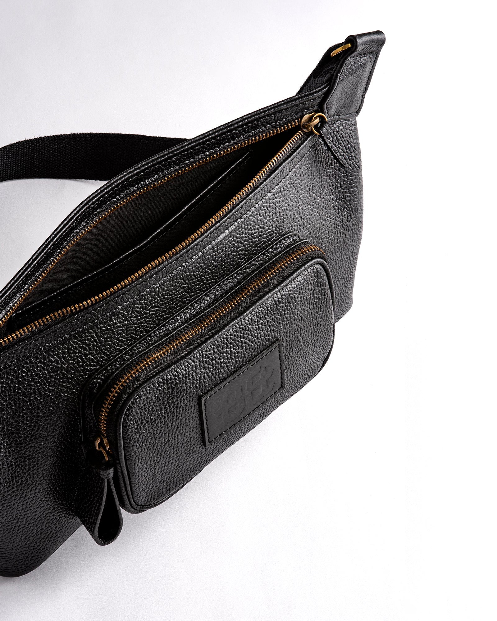 Solána Leather Fanny Pack