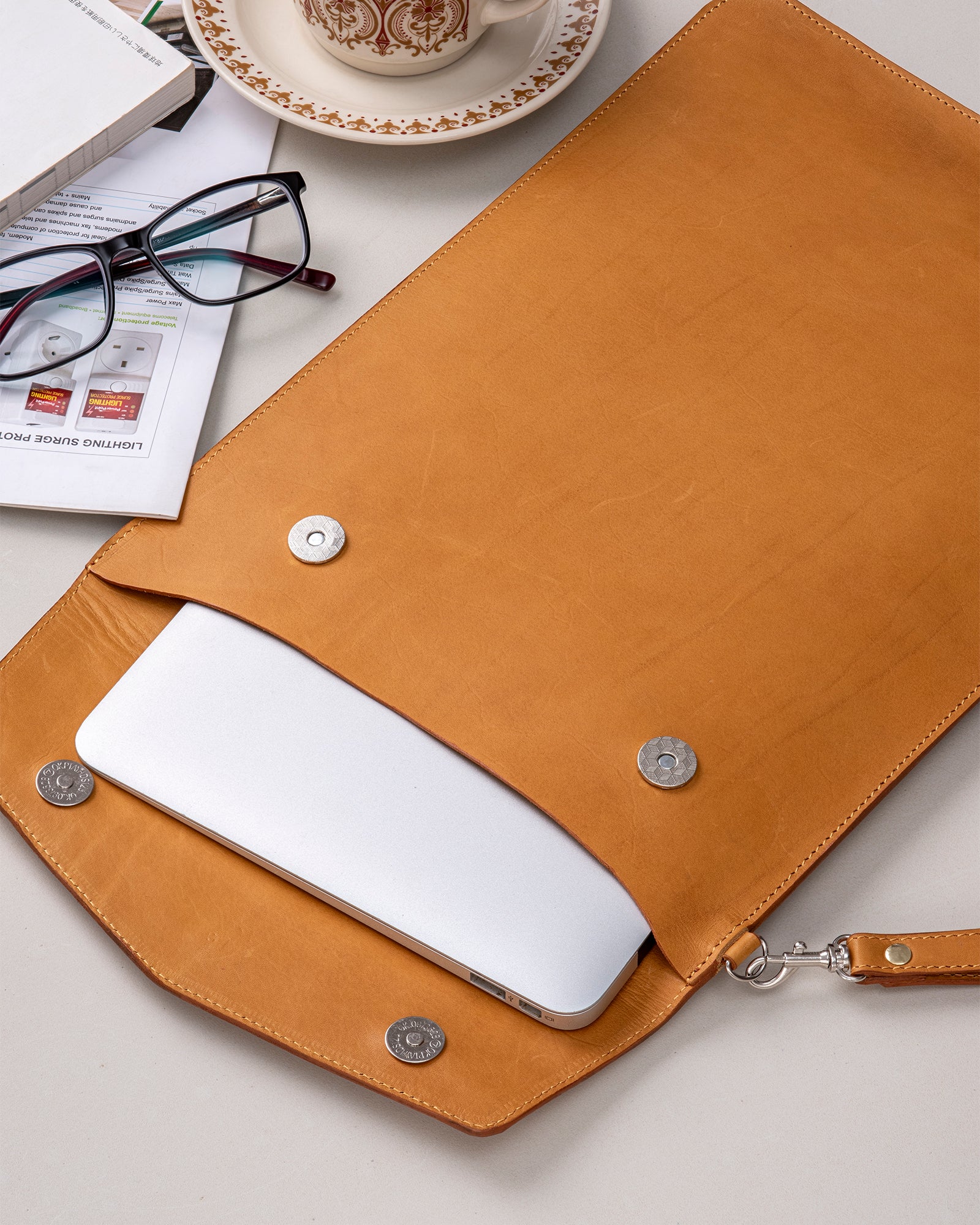 13' iPad/Tablet Nomad Sleeve
